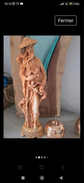 Statue  beschikbaar voor biedingen