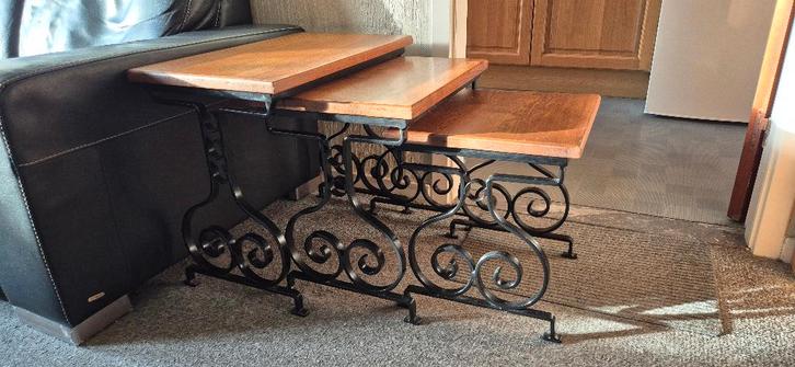 Smeedijzeren bijzettafels, Maison & Meubles, Tables | Tables d'appoint, Comme neuf, Rectangulaire, Autres matériaux, Enlèvement