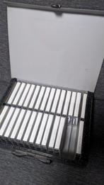 28 cassettes audio TDK SA 60 Best Of avec la valise, Enlèvement ou Envoi, Comme neuf