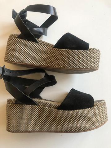 Zwarte plateauschoenen maat 38 , merk Morobe, Enlèvement ou Envoi, Comme neuf, Morobe, Noir