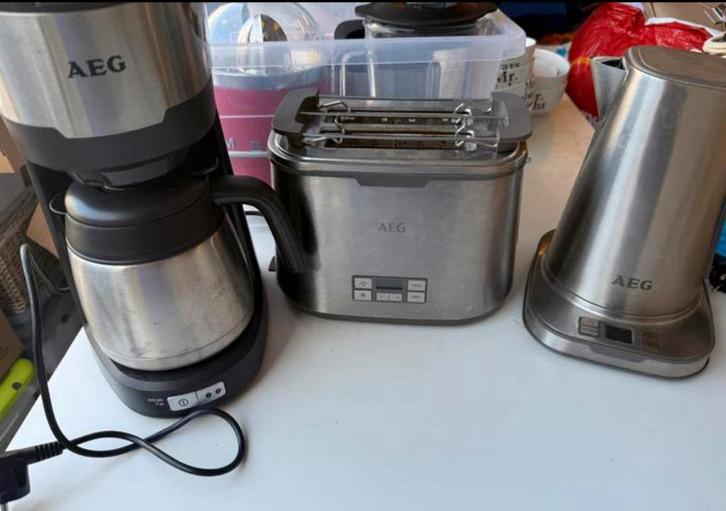 AEG: koffiemachine, waterkoker, broodrooster, Elektronische apparatuur, Waterkokers, Zo goed als nieuw, Ophalen of Verzenden
