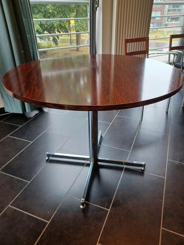 Table Ronde très pratique, stable, Maison & Meubles, Tables | Tables à manger, Enlèvement, Utilisé