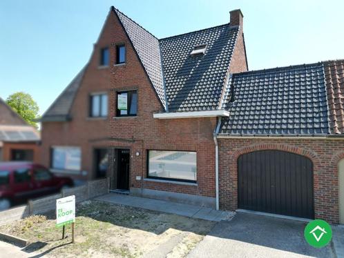 Charmante woning met twee slaapkamers, diepe tuin en ruime g, Immo, Huizen en Appartementen te koop, Provincie West-Vlaanderen