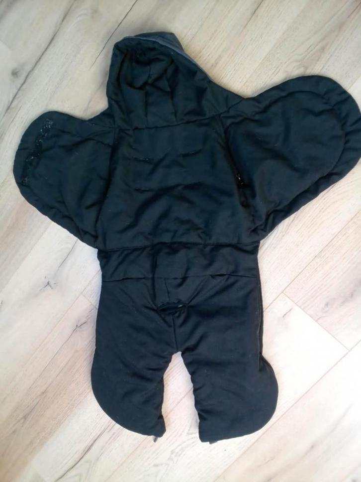 Jumpsuit met maxi-cosi, Kinderen en Baby's, Autostoeltjes, Zo goed als nieuw, Ophalen