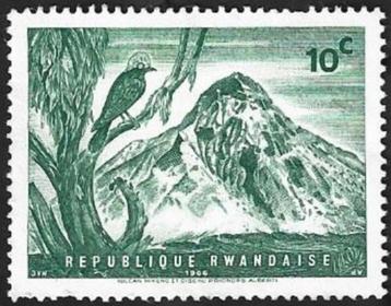 1 Postzegel Watervallen en vulkanen Rwanda 1966 beschikbaar voor biedingen