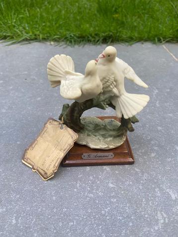 Handgemaakte beeldjes in capodimonte stijl van G. Armani beschikbaar voor biedingen