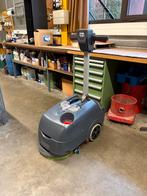 Schrobzuig machine Numatic ttb1840, Ophalen, Zo goed als nieuw