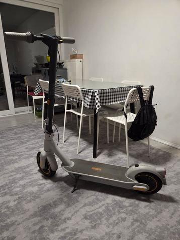 ninebot G30 LE ll, Fietsen en Brommers, Ophalen, Zo goed als nieuw, Elektrische step (E-scooter), Segway ninebot