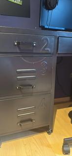 Bureau enfant / ado style industriel "Maison du Monde", Ophalen, Met wielen, Zo goed als nieuw, Bureau