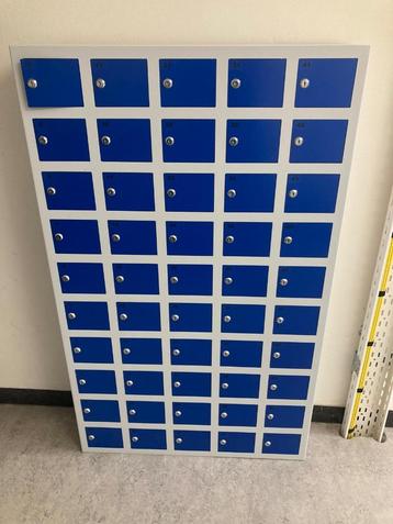 Mini lockerkast  beschikbaar voor biedingen