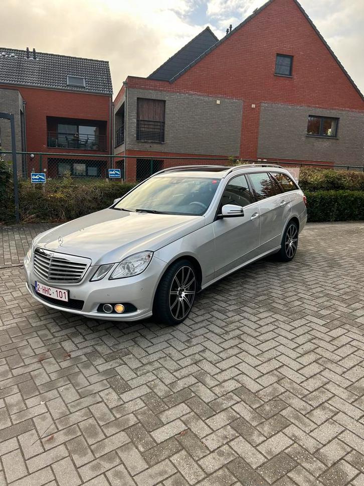 Mercedes E220 CDI Automaat 2011, Auto's, Mercedes-Benz, Particulier, Diesel, Euro 5, Break, 5 deurs, Automaat, Zilver of Grijs