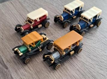 Set van 5 miniatuur auto's beschikbaar voor biedingen