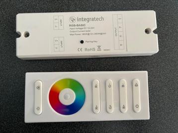 RGB basic controller + afstandsbediening beschikbaar voor biedingen