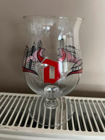 Duvel glas Rochester beschikbaar voor biedingen