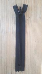 YKK rits, spiraal, niet deelbaar, kunststof tandjes, L=17cm, Hobby en Vrije tijd, Naaien en Fournituren, Ophalen of Verzenden
