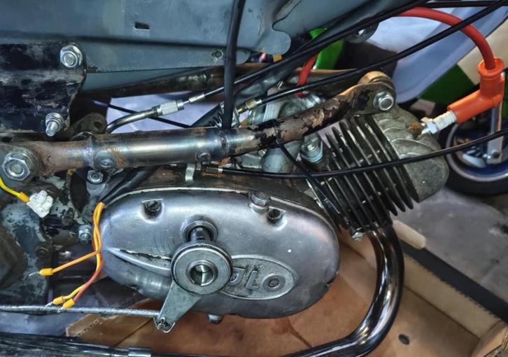 JLO G50 blok, Fietsen en Brommers, Brommeronderdelen | Oldtimers, Gebruikt, Overige merken, Blok, Ophalen