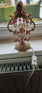 Petite lampe ancienne, Enlèvement