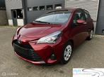 Toyota Yaris 1.0 VVT-i Active, Autos, Toyota, 5 places, Tissu, 998 cm³, Carnet d'entretien