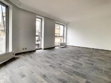 Appartement à vendre à Tournai, 2 chambres disponible aux enchères