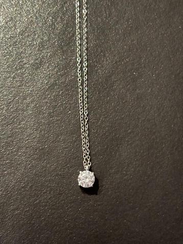 NEUF: Collier solitaire en argent beschikbaar voor biedingen