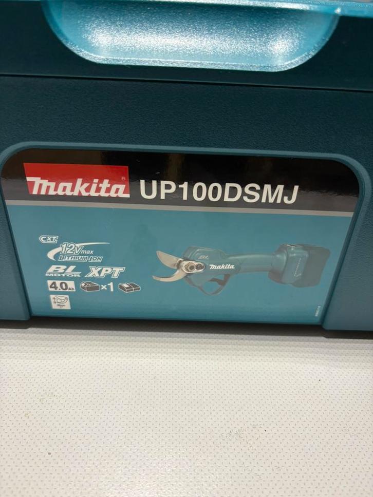 Makita accu snoeischaar UP100DSMJ, Tuin en Terras, Snoeischaren, Zo goed als nieuw, 20 t/m 29 mm, Ophalen of Verzenden