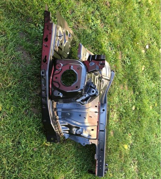 Mercedes longeron pour GLB Avant droit NEUF, Autos : Pièces & Accessoires, Carrosserie & Tôlerie, Garde-boue, Mercedes-Benz, Avant