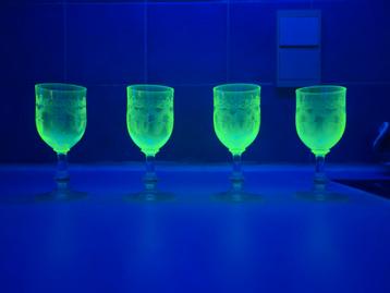 beaux verres en uranium/vaseline, Enlèvement