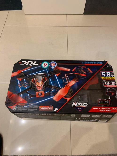 Nikko Race drone met camera, LCD-scherm en FPV-bril, Hobby en Vrije tijd, Modelbouw | Radiografisch | Helikopters en Quadcopters