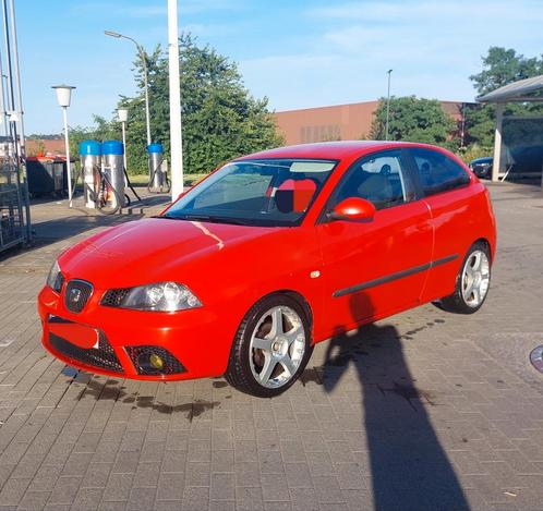 Seat ibiza 1.4Tdi edition sport, Autos, Seat, Particulier, Ibiza, ABS, Régulateur de distance, Airbags, Air conditionné, Ordinateur de bord