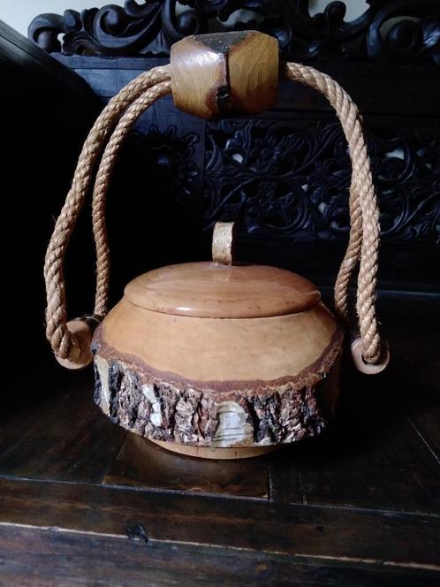 Pot en bois fait main avec couvercle, Antiquités & Art, Curiosités & Brocante, Enlèvement ou Envoi