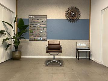 Vitra | Eames | EA208 | Lichtbruin leder | 1x beschikbaar voor biedingen