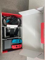 Nintendo Switch + Mario Oddysey + extra accescoires, Games en Spelcomputers, Ophalen, Met 2 controllers, Switch Original, Gebruikt