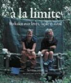 boek: A la limite ; Annemie Struyf & Lieve Blancquaert, Livres, Cinéma, Tv & Médias, Utilisé, Envoi, Série télévisée