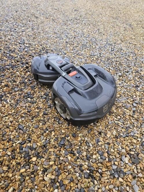 Husqvarna Automower 435X AWD, Tuin en Terras, Robotmaaiers, Zo goed als nieuw, 20 tot 25 cm, Ophalen of Verzenden