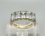 Gouden Vintage ring met edelsteen aquamarijn. 2026/106., Enlèvement ou Envoi, Comme neuf, Or, 17 à 18