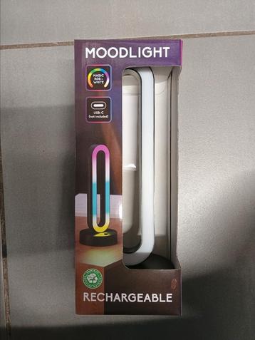 Oplaadbare kamerlamp  beschikbaar voor biedingen