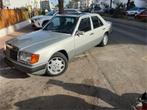 Mercedes w124 300 turbo diesel, Auto's, Mercedes-Benz, Automaat, 4 deurs, Zwart, 108 kW