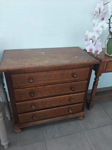 massief houten commode/ladenkast  beschikbaar voor biedingen
