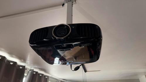 Videoprojecteur avec toile et le support de plafond - impec, Audio, Tv en Foto, Beamers, Zo goed als nieuw, Ophalen
