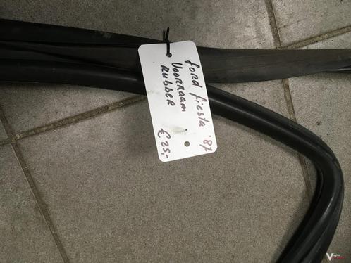 ford fiesta Voorraamrubber 1987, Auto-onderdelen, Carrosserie, Gebruikt, Ophalen of Verzenden