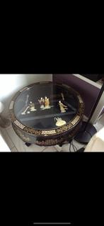 Belle  table basse chinoise avec petit défaut à saisir, Antiquités & Art