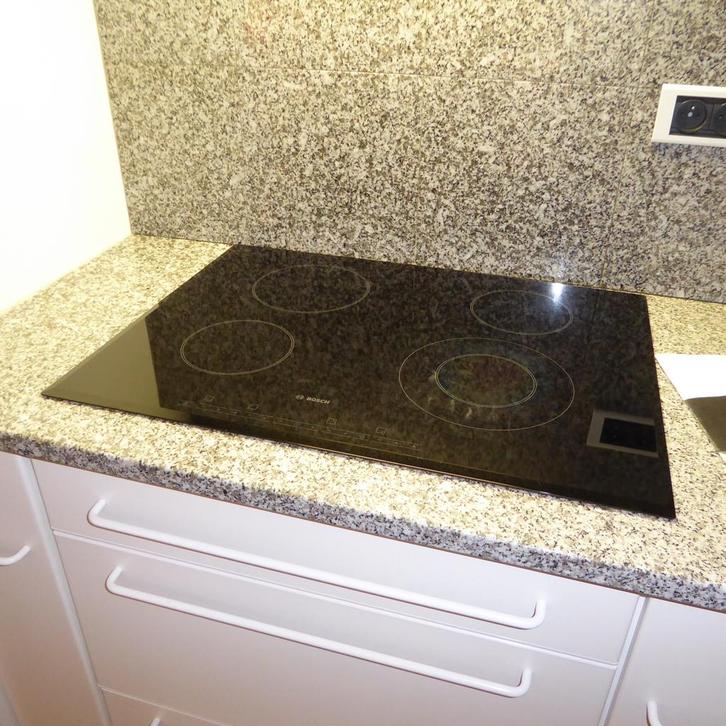 Bosh PKF7…T.. Vitro keramische halogeenkookplaat, Elektronische apparatuur, Kookplaten, Gebruikt, Halogeen, 4 kookzones, Ophalen of Verzenden