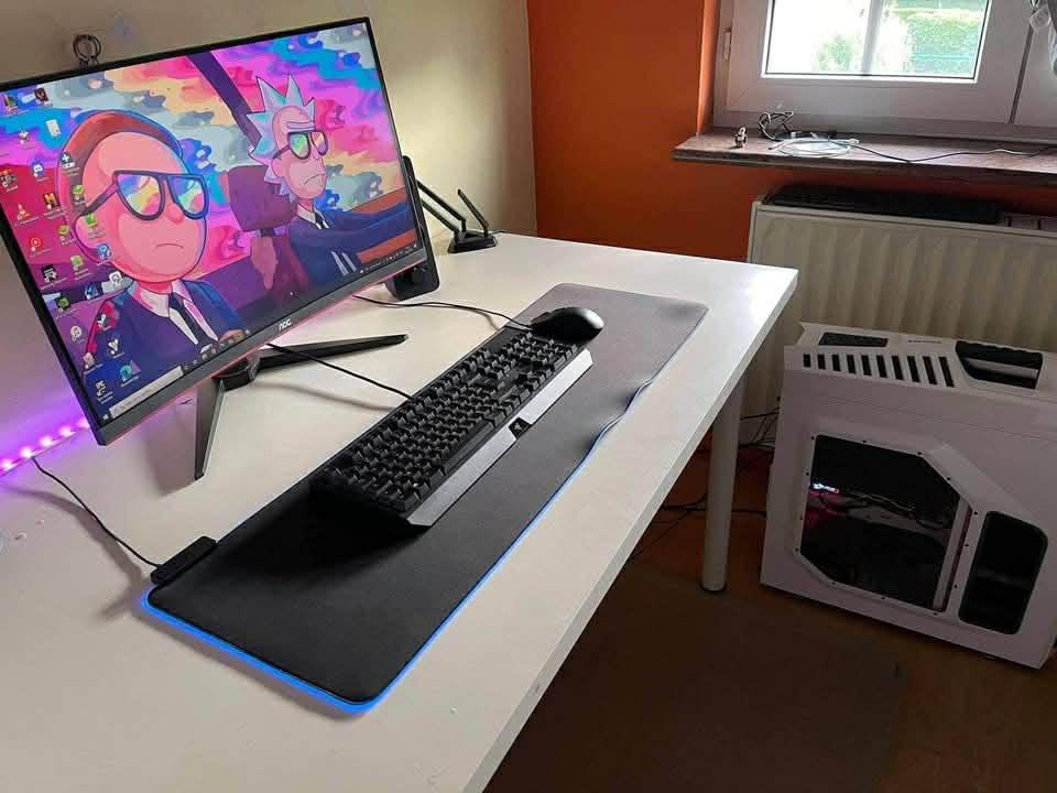 Gaming desktop computer watergekoeld, Computers en Software, Desktop Pc's, Zo goed als nieuw, 4 Ghz of meer, HDD, SSD, 32 GB, Met videokaart