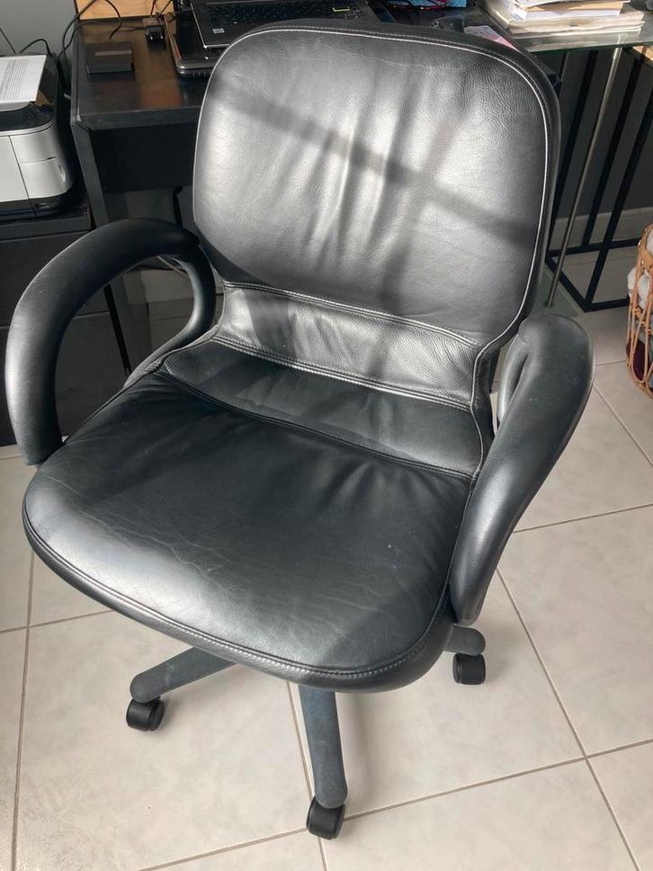 Vergaderstoel x 2: Mercedes, Huis en Inrichting, Bureaustoelen, Zo goed als nieuw, Ophalen