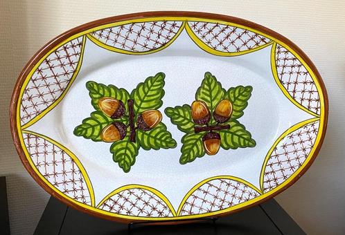 Prachtige keramische schaal gesigneerd en met de hand beschi, Huis en Inrichting, Keuken | Servies, Nieuw, Bord(en), Boerenbont