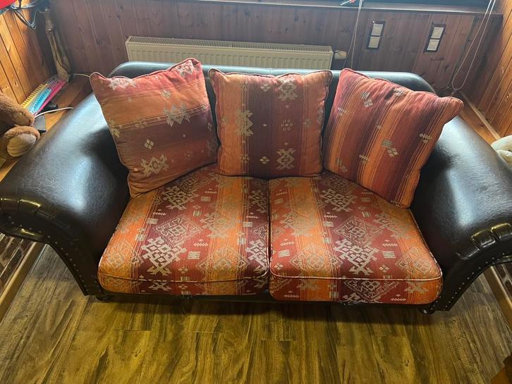 Authentieke zetel met etnisch patroon, Huis en Inrichting, Zetels | Zetels, Zo goed als nieuw, Rechte bank, Tweepersoons, Leer