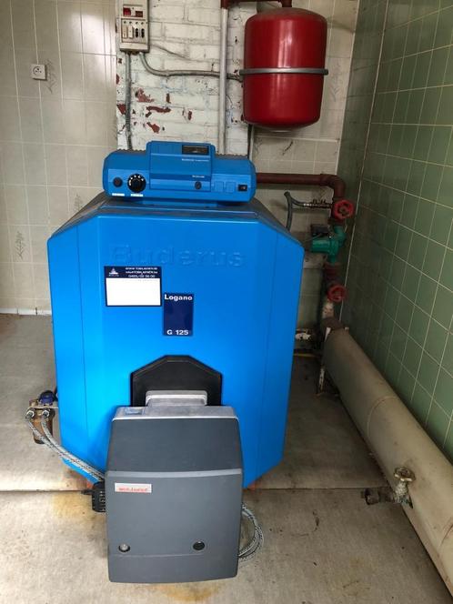 Mazoutketel Buderus G125 (jaar: 2017) met Weishaupt brander, Doe-het-zelf en Bouw, Chauffageketels en Boilers, Zo goed als nieuw