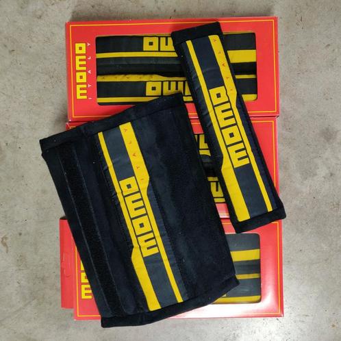 Couvertures de ceinture Momo Nero. lot de 2 housses. Momo d', Autos : Divers, Tuning & Styling, Enlèvement ou Envoi