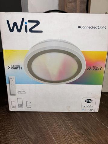 Plafonnier LED WiZ Stellar Color 23W + télécommande