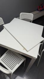Kleine tafel met 4 stoelen, eventueel met verlenging, Computers en Software, Laptoptafels, Ophalen, Zo goed als nieuw